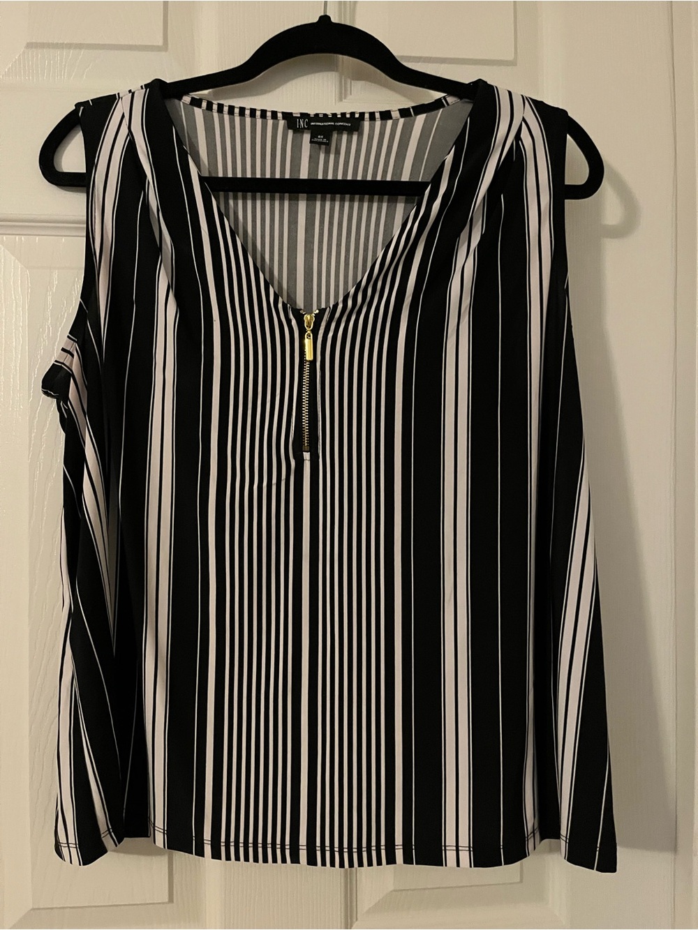 INC International Concepts Black & White Vertical Stripe V-Neck Zip Top